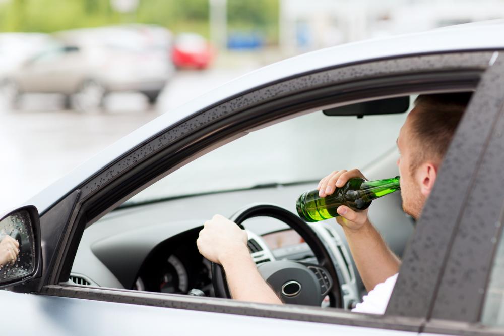 can-passengers-drink-alcohol-in-vehicles